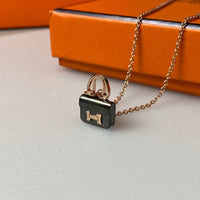 [
Bluetears-Jewels]CONSTANCE BLACK PEDANT PINK GOLD NECKLACE