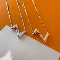 [
Bluetears-Jewels]VOLTE UPSIDE DOWN NECKLACE