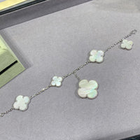 [Blue Jewels] Armband mit Kleeblattmotiv, 5-teilig, weiß, silber