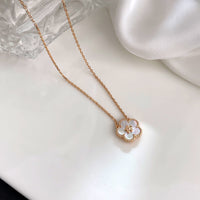 [
Bluetears-Jewels]LUCKY  WHITE MOP  PLUM BLOSSOM NECKLACE